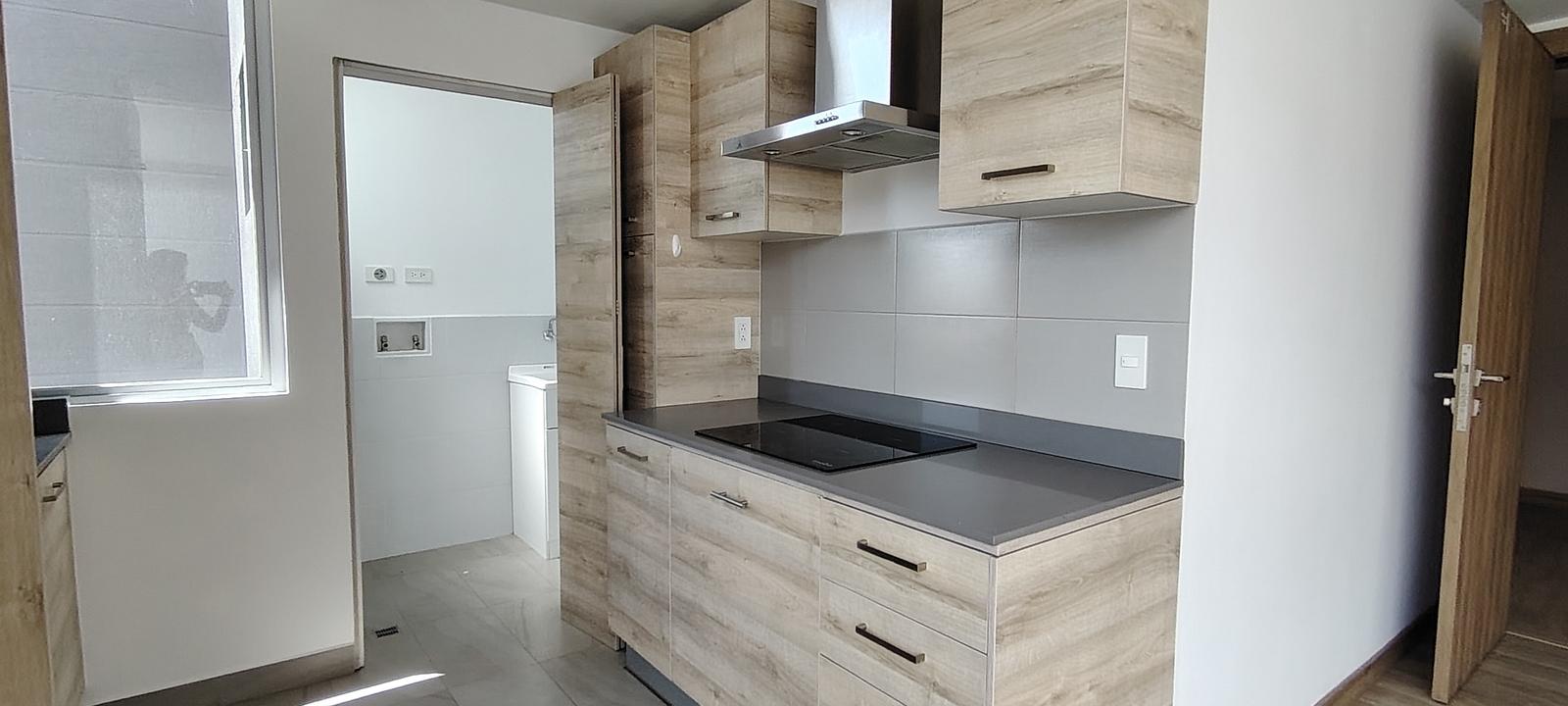 Departamento for sale in Pichincha | Quito | La Mariscal, VENTA DE SUITE MODERNA CON EXCELENTE VISTA Y AMENITIES / CENTRO NORTE