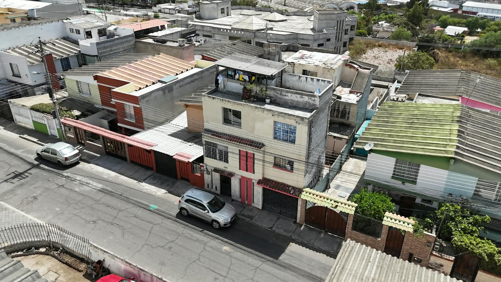 Casa en venta en Pichincha | Quito | Pusuqui, Matías Bigo S9-69 y José María Buga, 268 m²