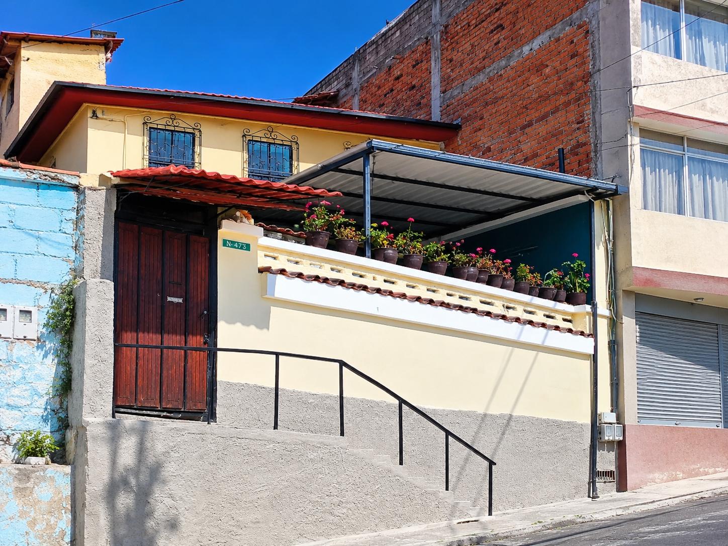 Casa for sale in Pichincha | Quito | Sur de Quito, PROPIEDAD EN VENTA - LOS DOS PUENTES, 248 m²