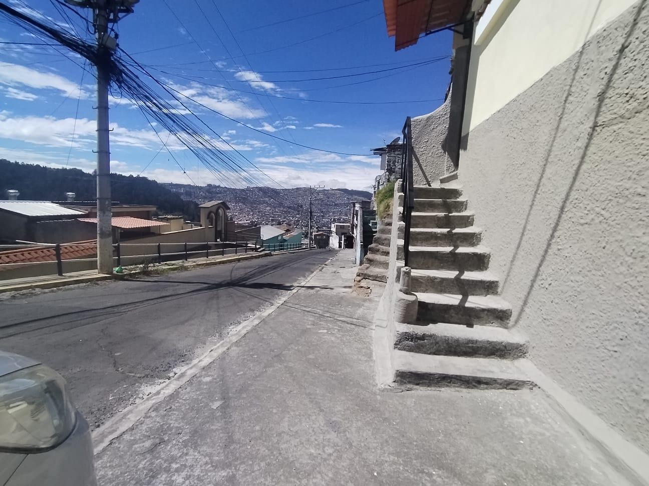 Casa for sale in Pichincha | Quito | Sur de Quito, PROPIEDAD EN VENTA - LOS DOS PUENTES, 248 m²