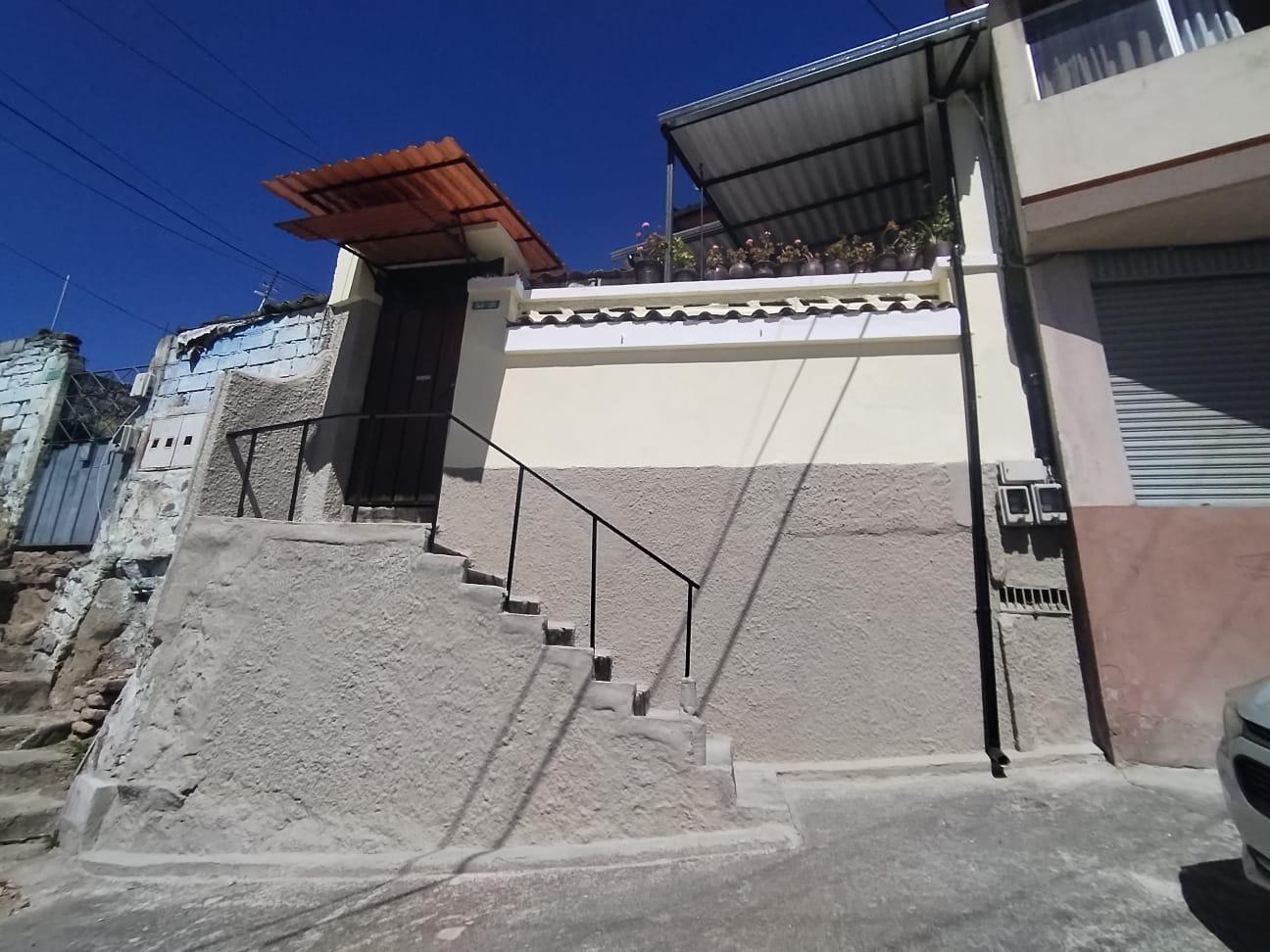 Casa for sale in Pichincha | Quito | Sur de Quito, PROPIEDAD EN VENTA - LOS DOS PUENTES, 248 m²