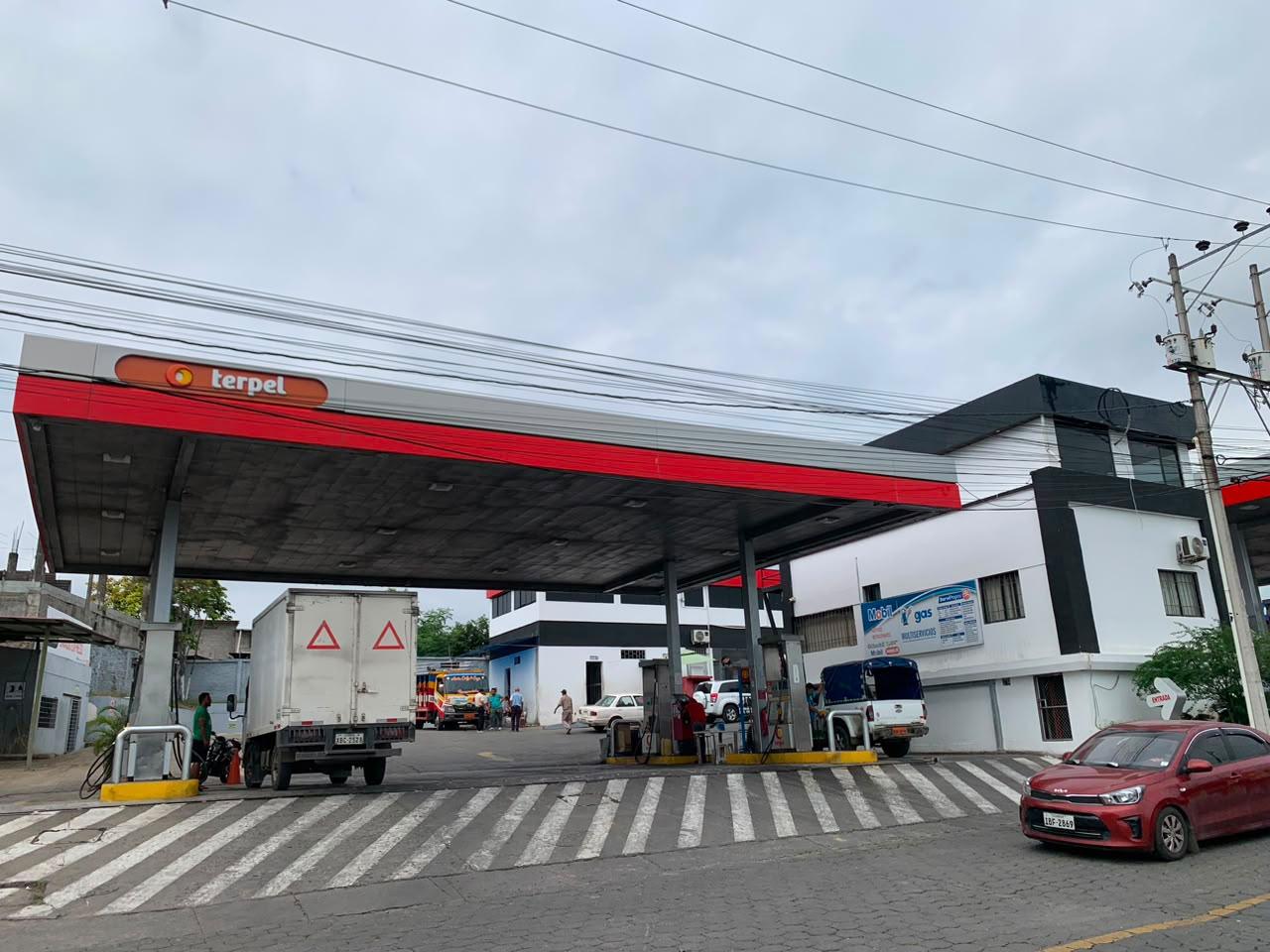 Local en venta en Manabí | Pedernales | Centro de Pedernales, Oportunidad de Inversión Gasolinera en Venta en Pedernales, 1943 m²
