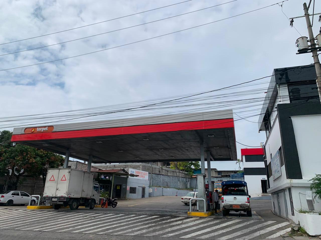 Local en venta en Manabí | Pedernales | Centro de Pedernales, Oportunidad de Inversión Gasolinera en Venta en Pedernales, 1943 m²