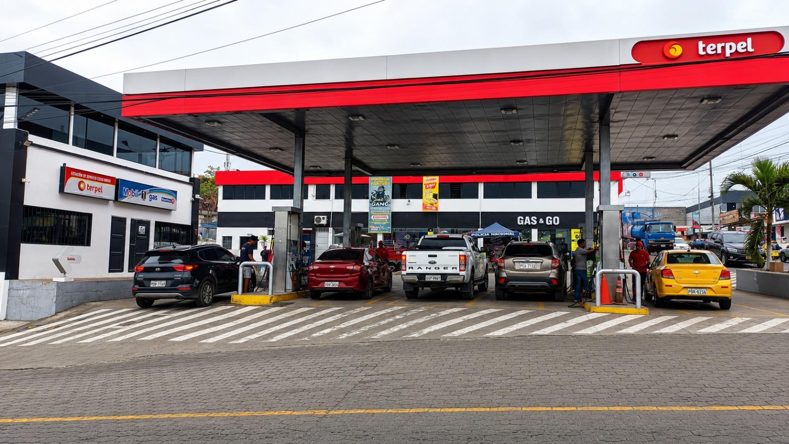 Local en venta en Manabí | Pedernales | Centro de Pedernales, Oportunidad de Inversión Gasolinera en Venta en Pedernales, 1943 m²
