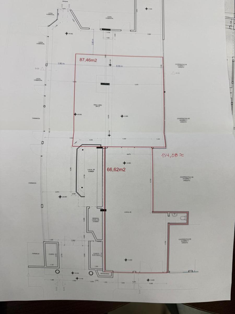 Local for rent in Chimborazo | Riobamba | Centro de Riobamba, Local Comercial en Arriendo - Plaza Puruhá - Riobamba Av. Daniel León Borja - 60 parqueaderos, 154 m²