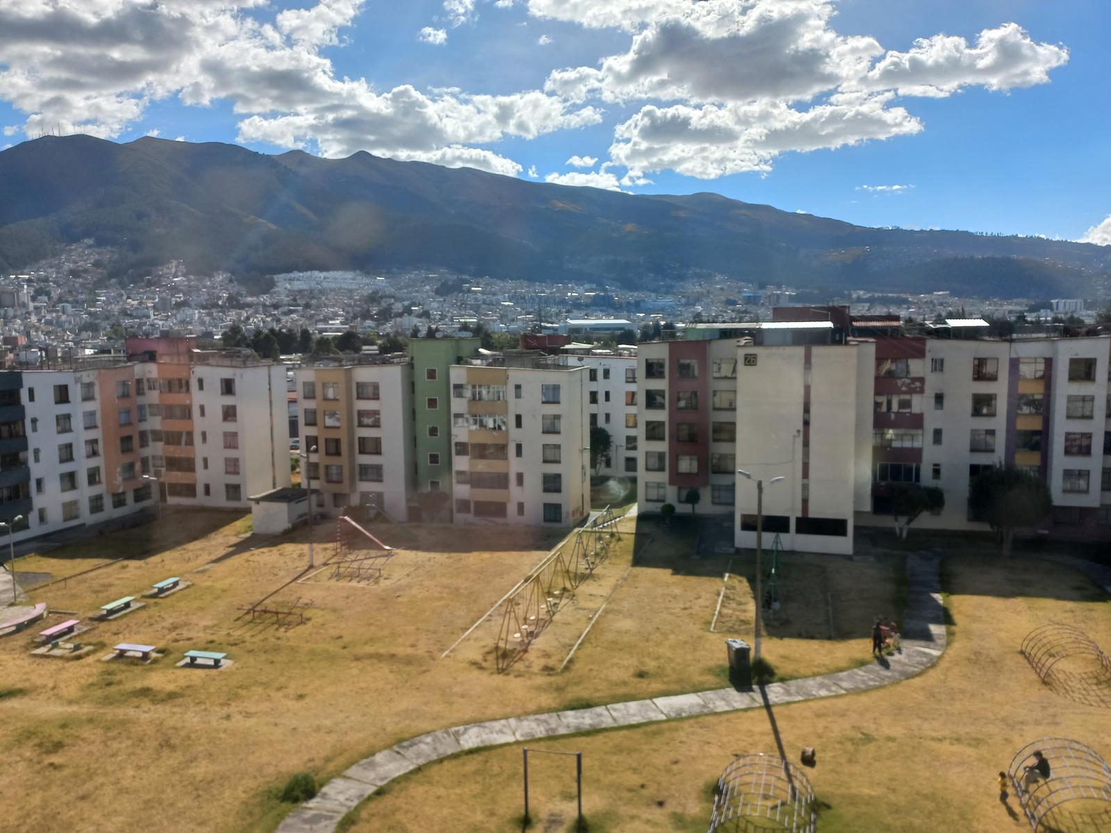 Departamento en venta en Pichincha | Quito | La Luz, Quito, La kennedy, La Luz, calles Jacinto Jijón y Rafael Ramos, 108 m²