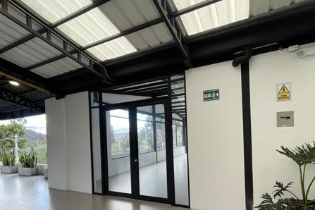 Local en alquiler en Pichincha | Quito | La Armenia, Sebastián de Benalcázar y Enrique Gil, 70 m²