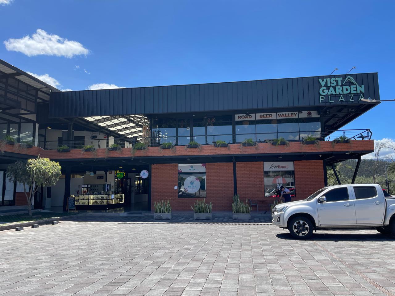 Local Comercial Vista Garden Plaza - Armenia Valle de los Chillos