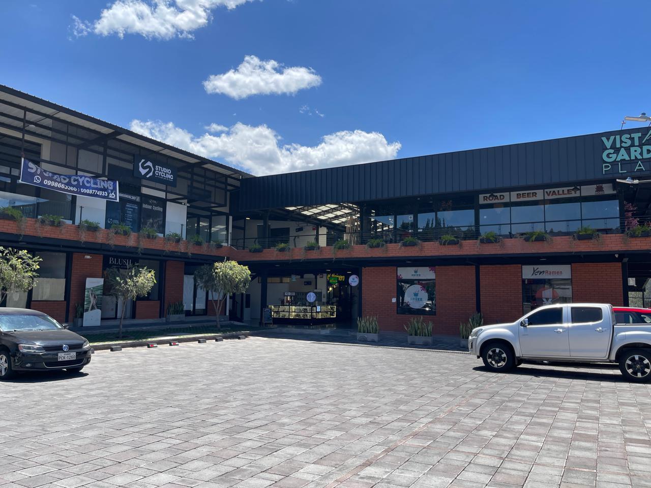 Local Comercial en Vista Garden Plaza - Valle de los Chillos Armenia