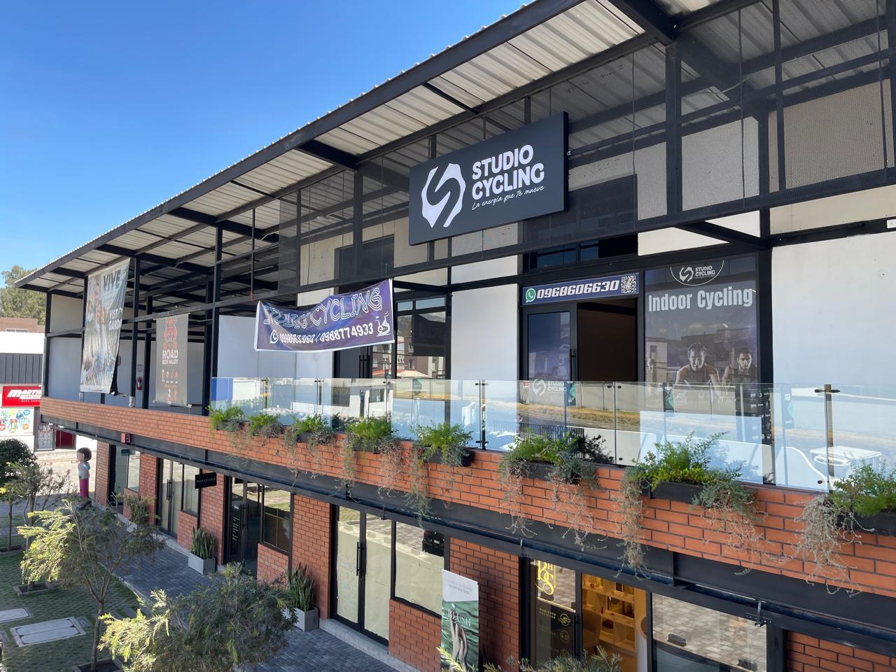 Local en alquiler en Pichincha | Quito | La Armenia, Vista Garden Plaza Sebastián de Benalcázar y Enrique Gil, 190 m²