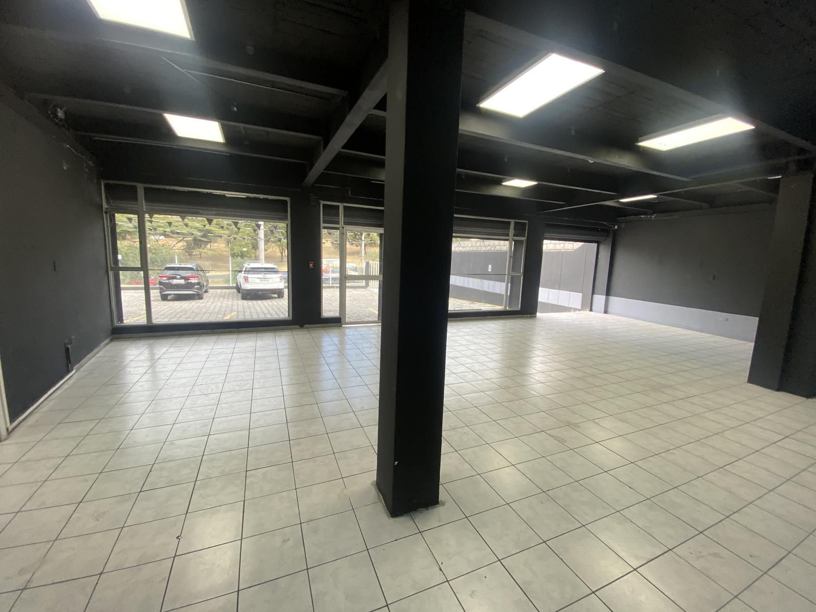 Edificio Comercial for rent in Pichincha | Quito | Norte de Quito, Av Galo Plaza Lazo Intercambiador para Carcelén, 410 m²