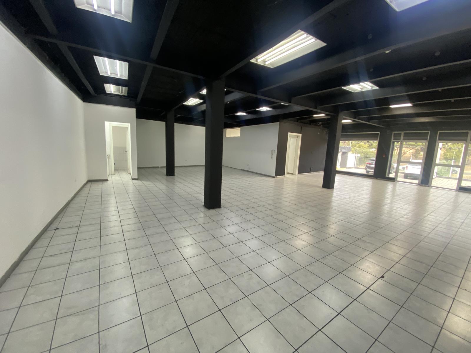 Edificio Comercial for rent in Pichincha | Quito | Norte de Quito, Av Galo Plaza Lazo Intercambiador para Carcelén, 410 m²
