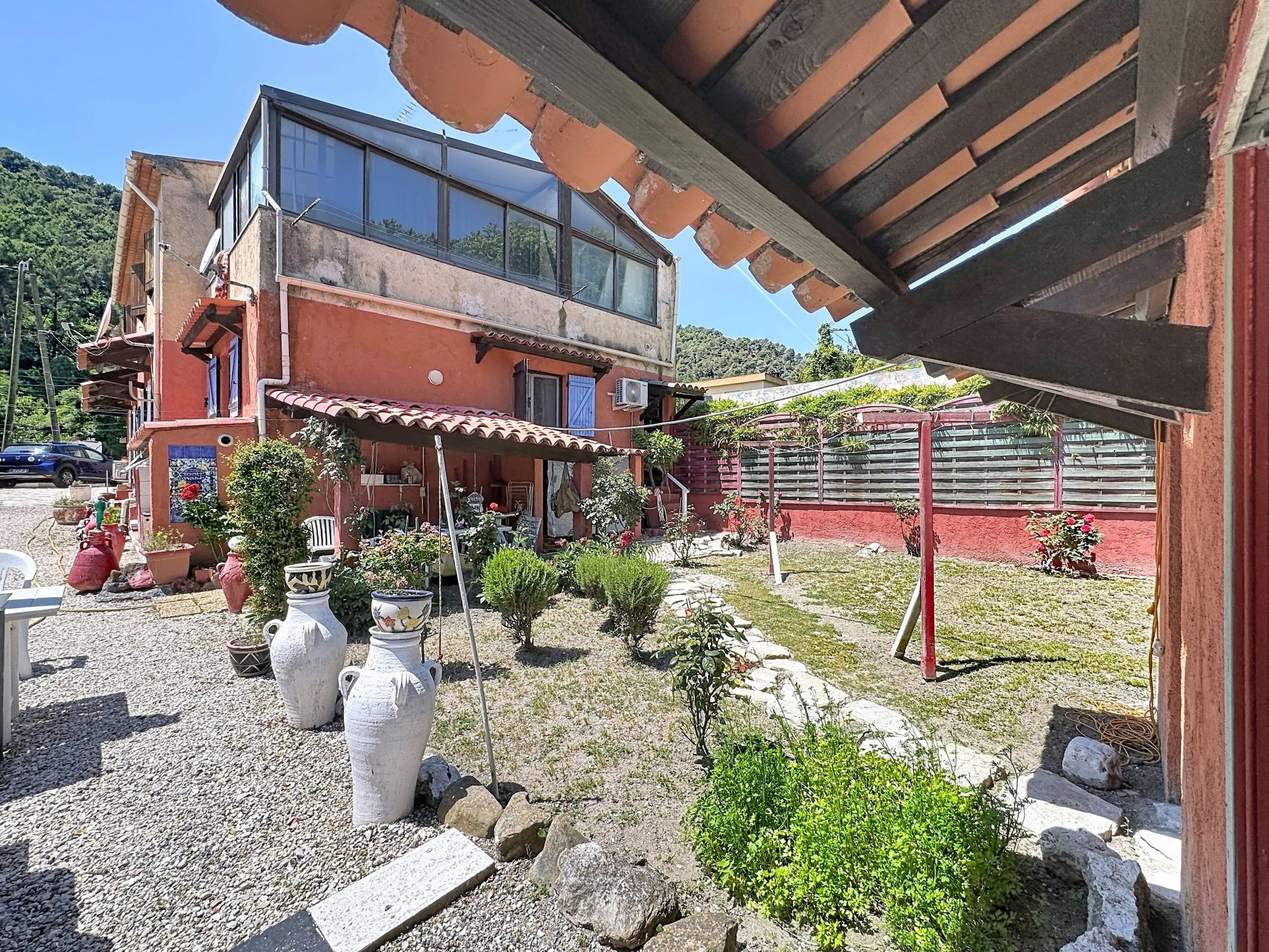 Opportunité Viager Occupé d'Exception à Drap (06) – Rez-de-Jardin Climatisé de 94 m² – Performance Énergétique RARE (DPE B)