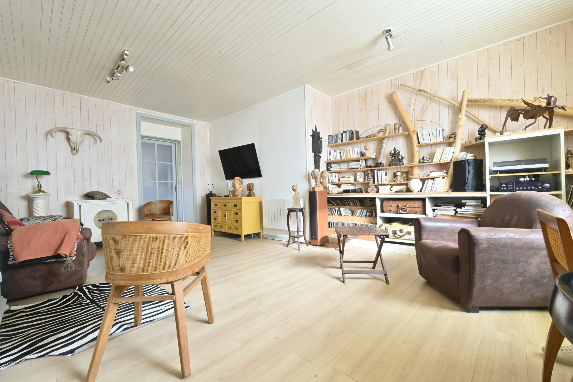 Immeuble à vendre à Saint-Jean-d'Angély