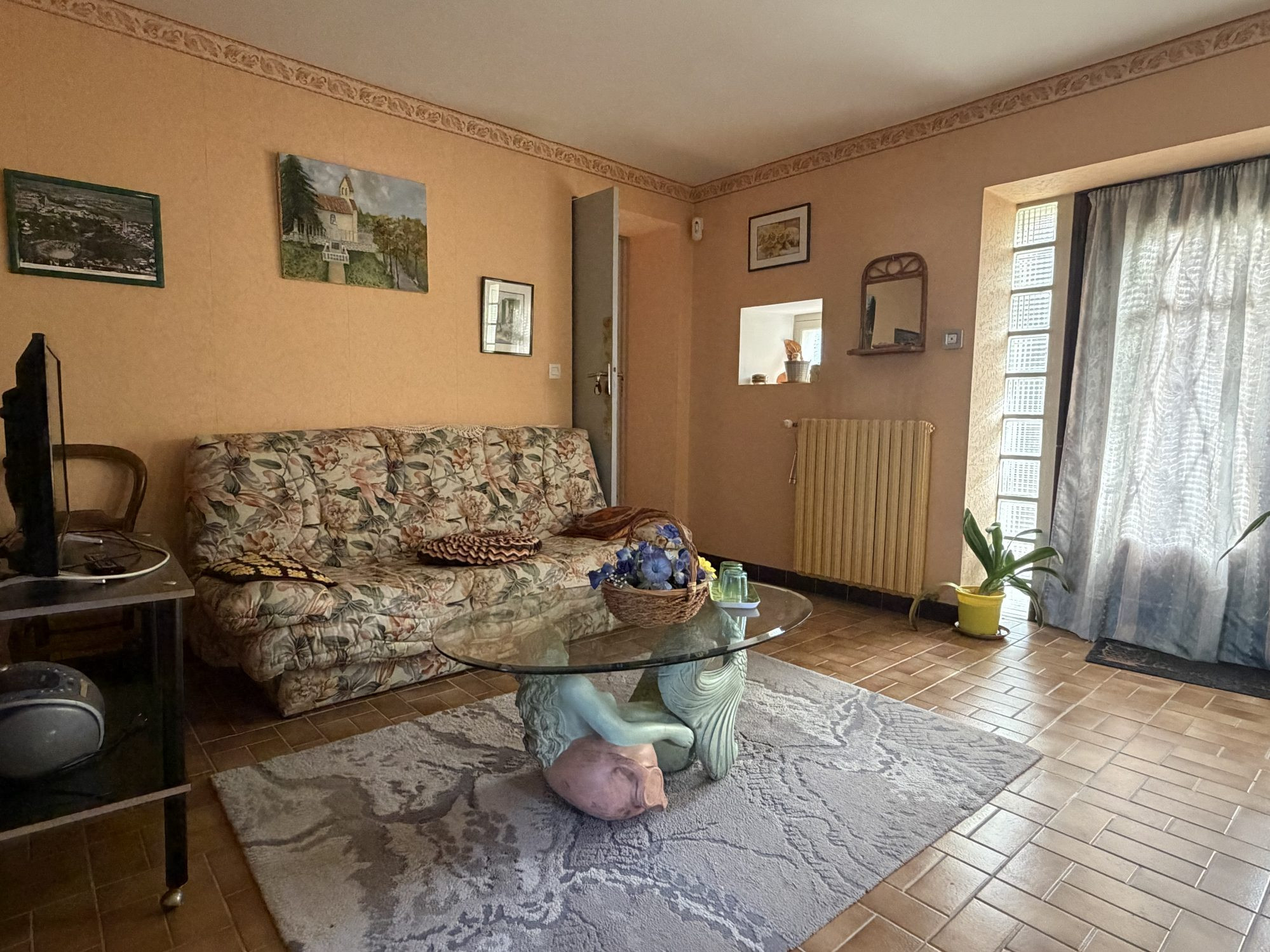 Maison 9 pièces 242 m² · à Aumagne · 242 m² · 350 000 €