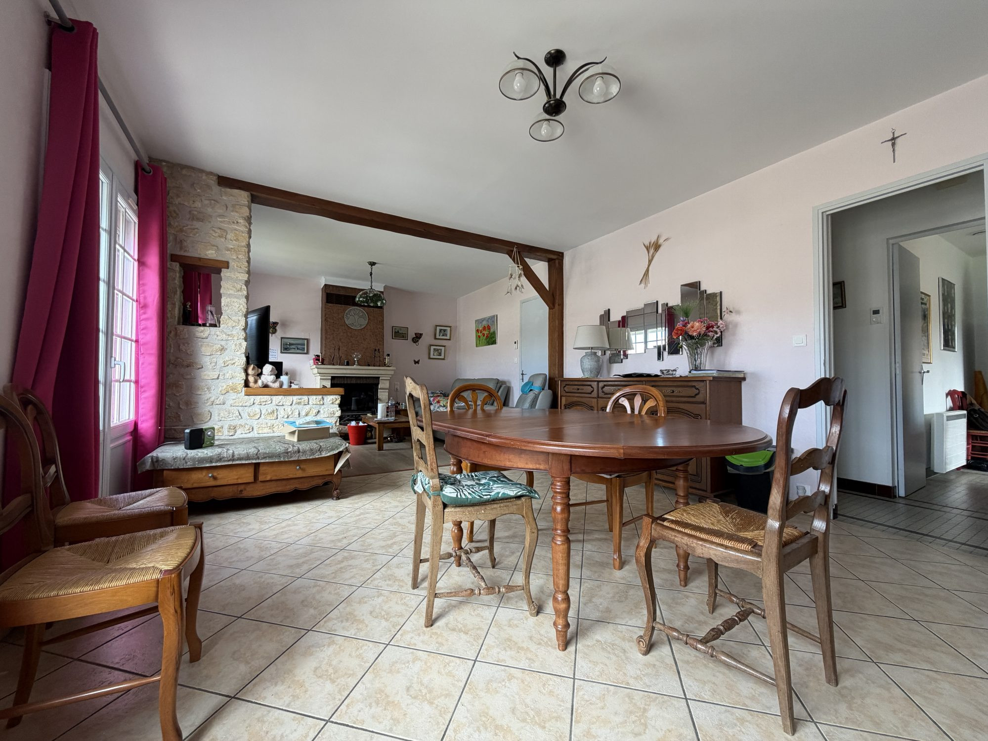 Maison à vendre à Saint-Genis-de-Saintonge, 87 m²