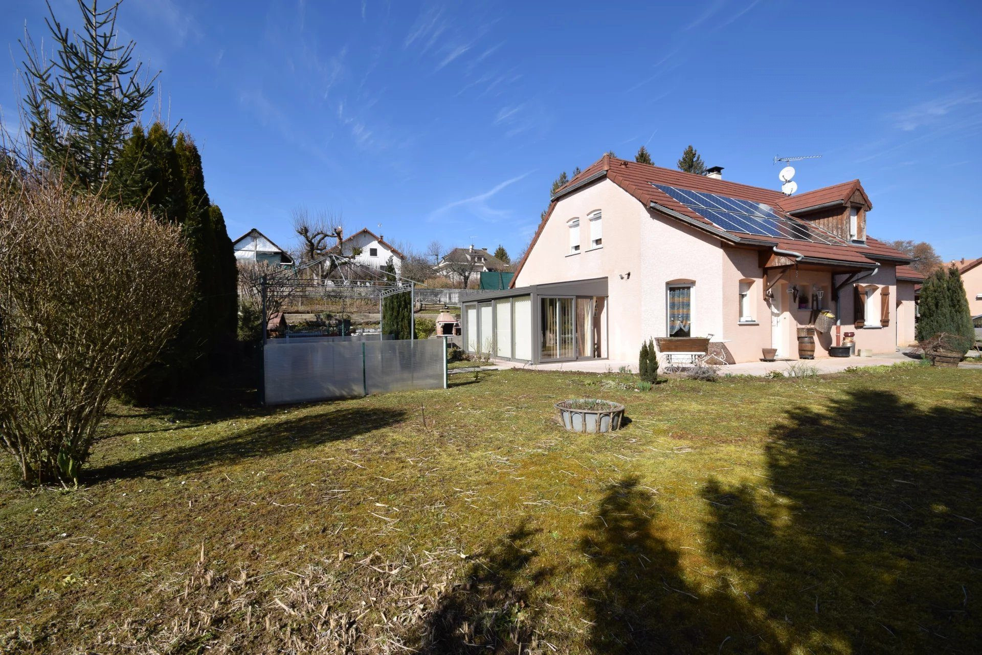 Investment Opportunity in the Jura, near Lons-le-Saunier 2