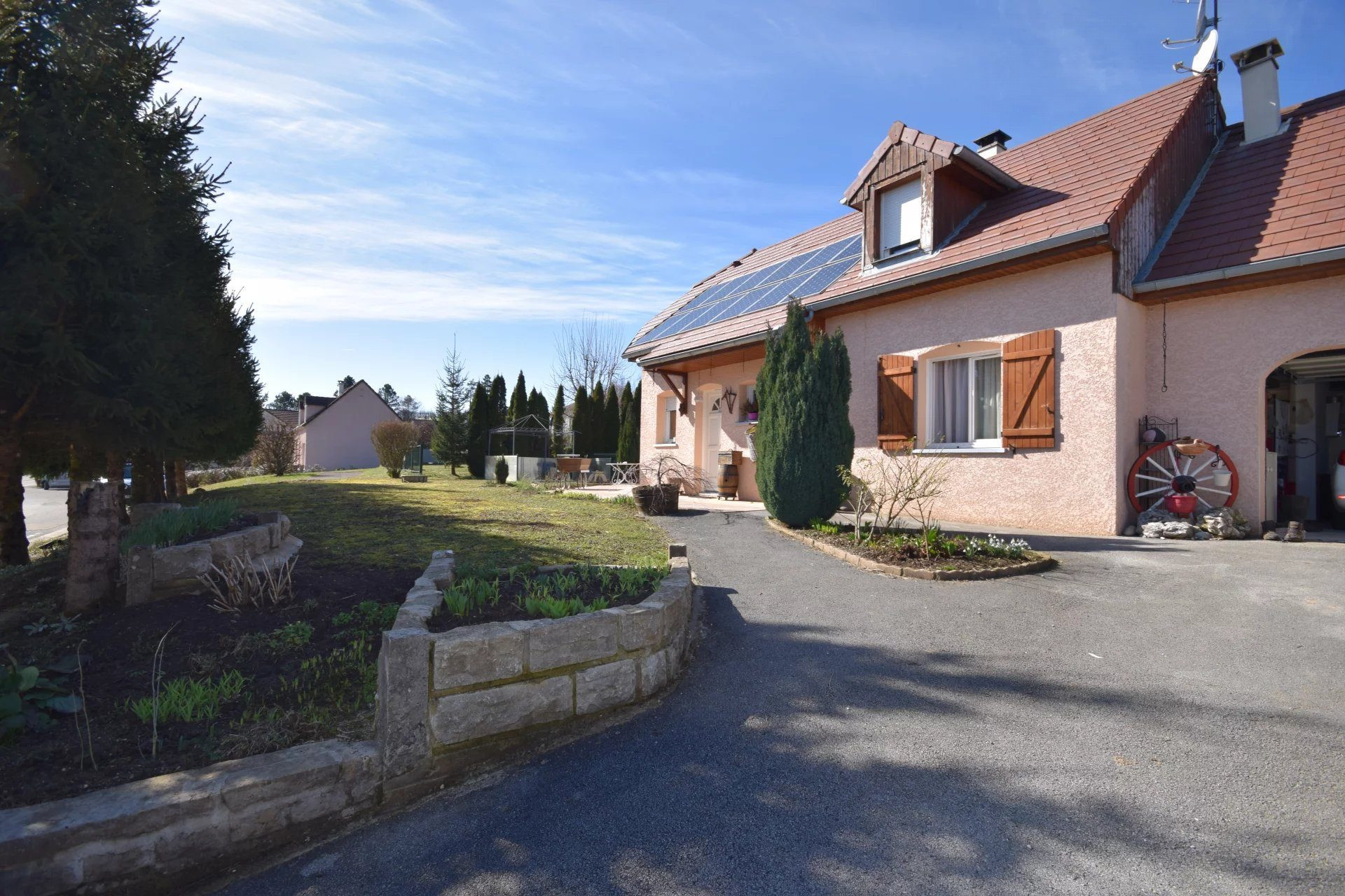 Investment Opportunity in the Jura, near Lons-le-Saunier 3