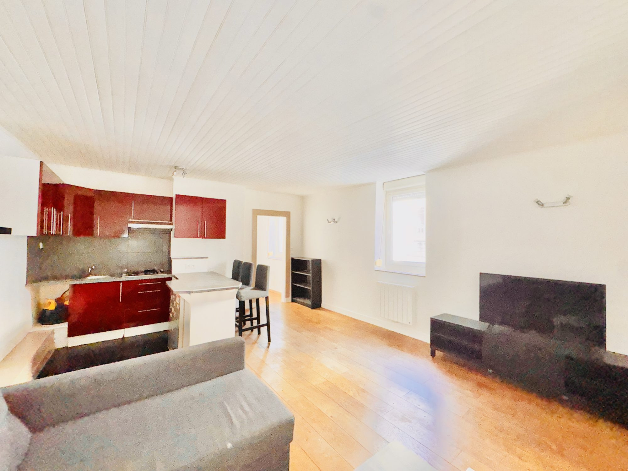 Singulier T2 MEUBLE de 49 m² - la Boucle BESANCON