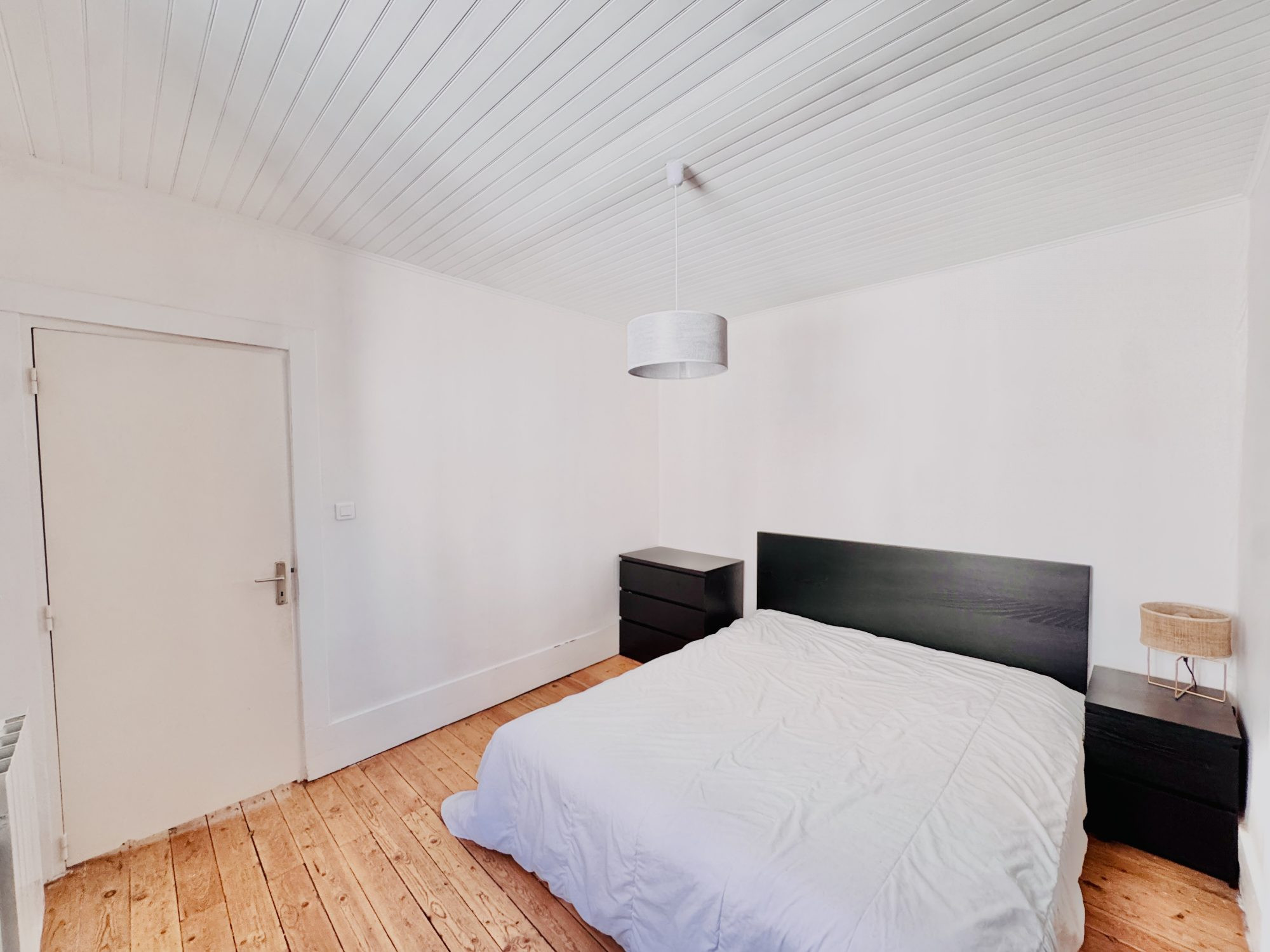 Singulier T2 MEUBLE de 49 m² - la Boucle BESANCON