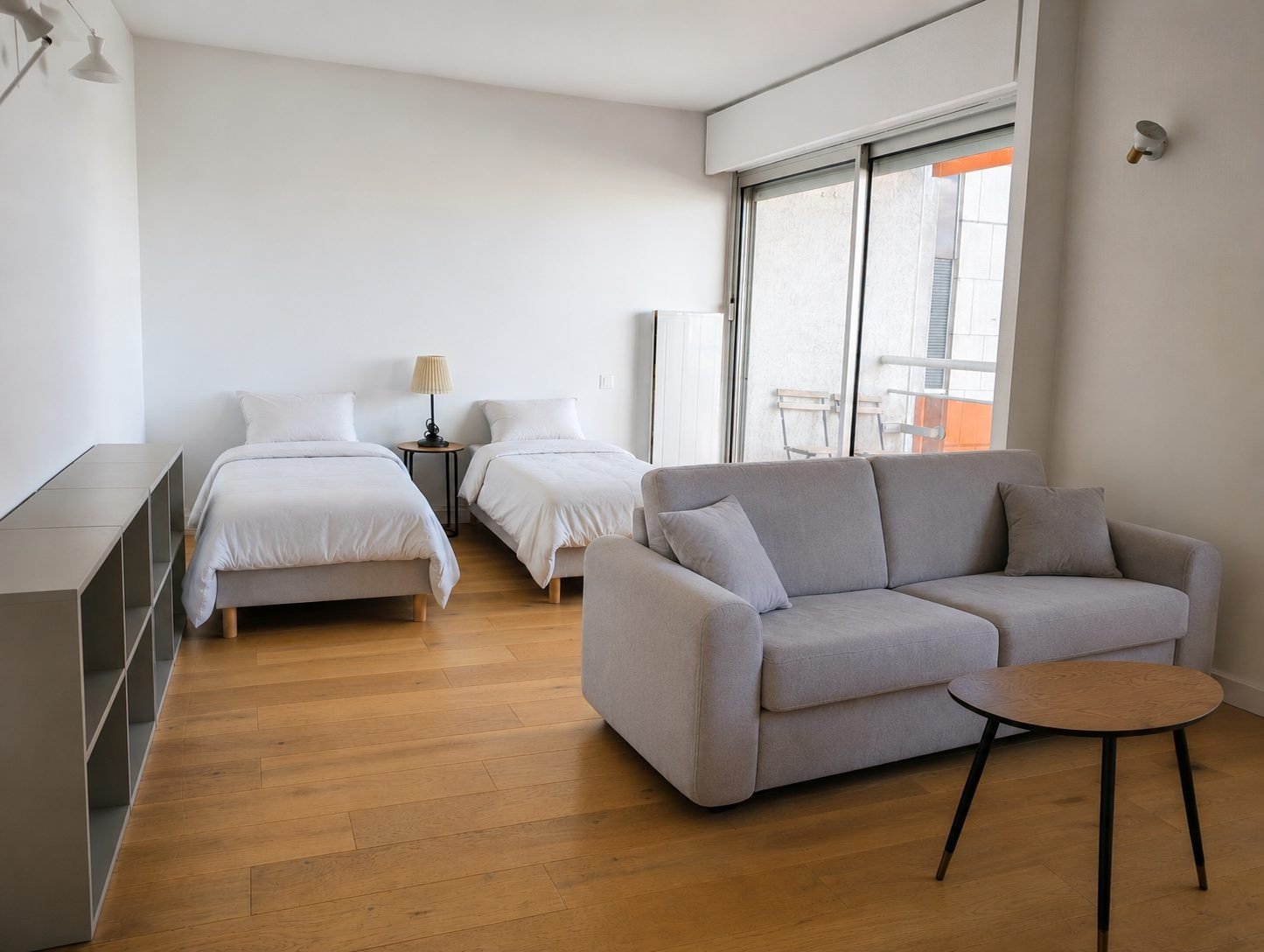 Grand studio lumineux – Balcon – Canal Saint-Martin