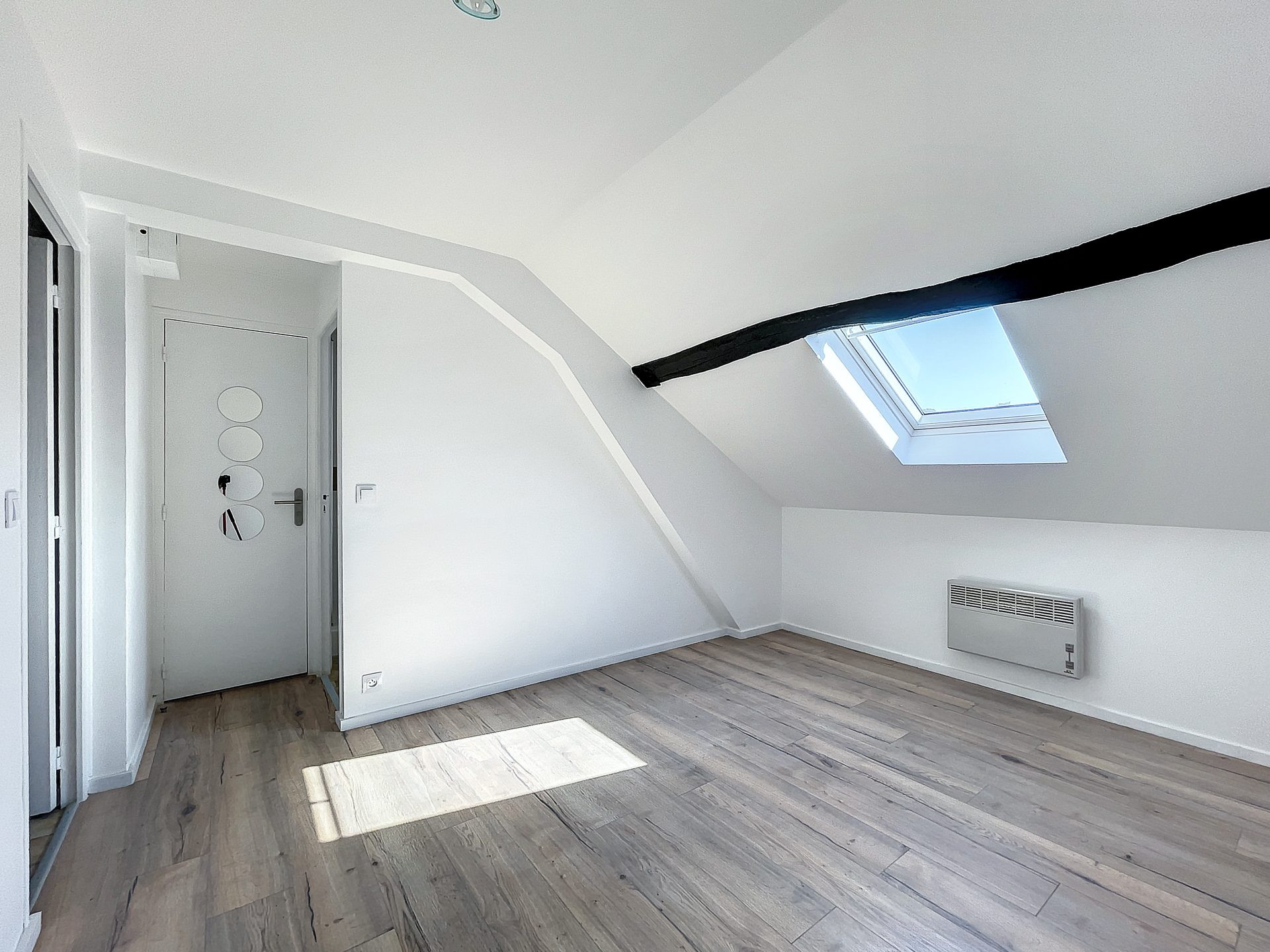 Appartement à louer à Lormaye, 27 m²
