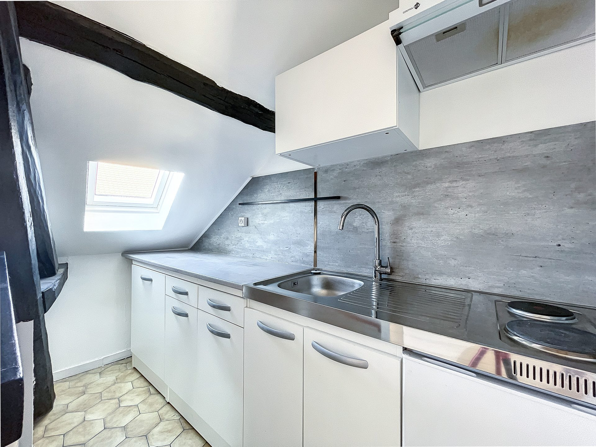 Appartement à louer à Lormaye, 27 m²