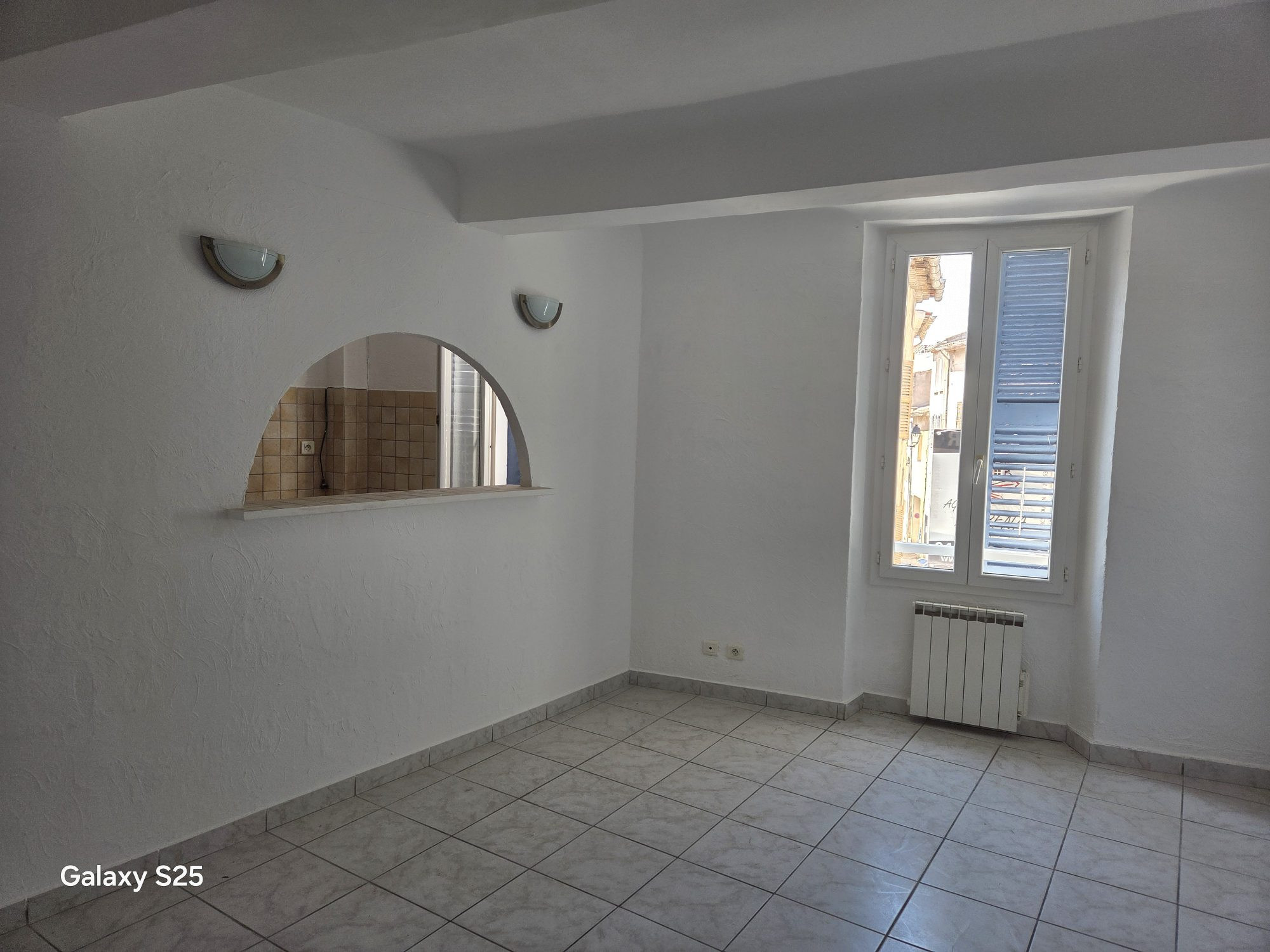 Appartement à louer à Solliès-Pont, 30 m²