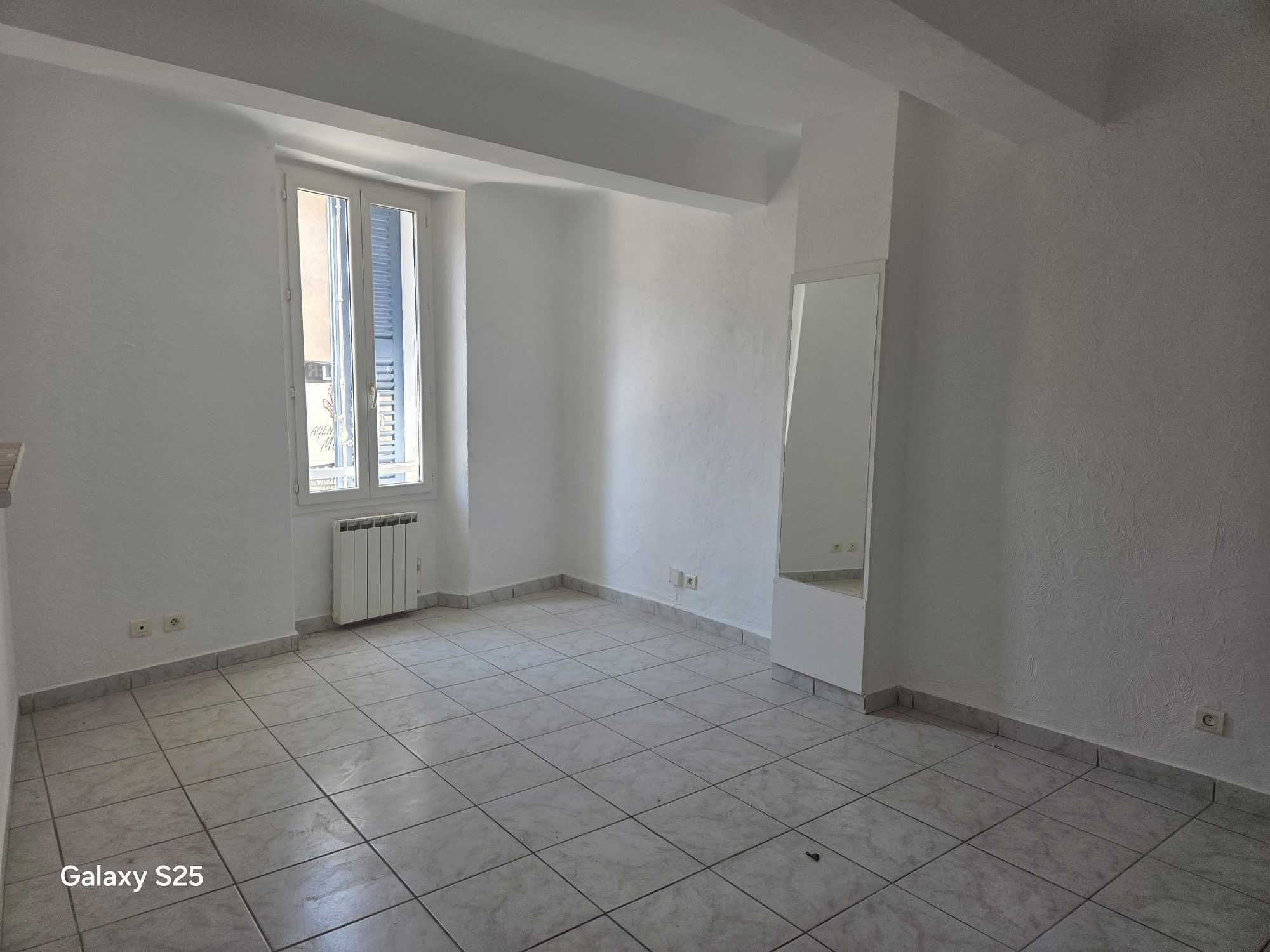 Appartement à louer à Solliès-Pont, 30 m²