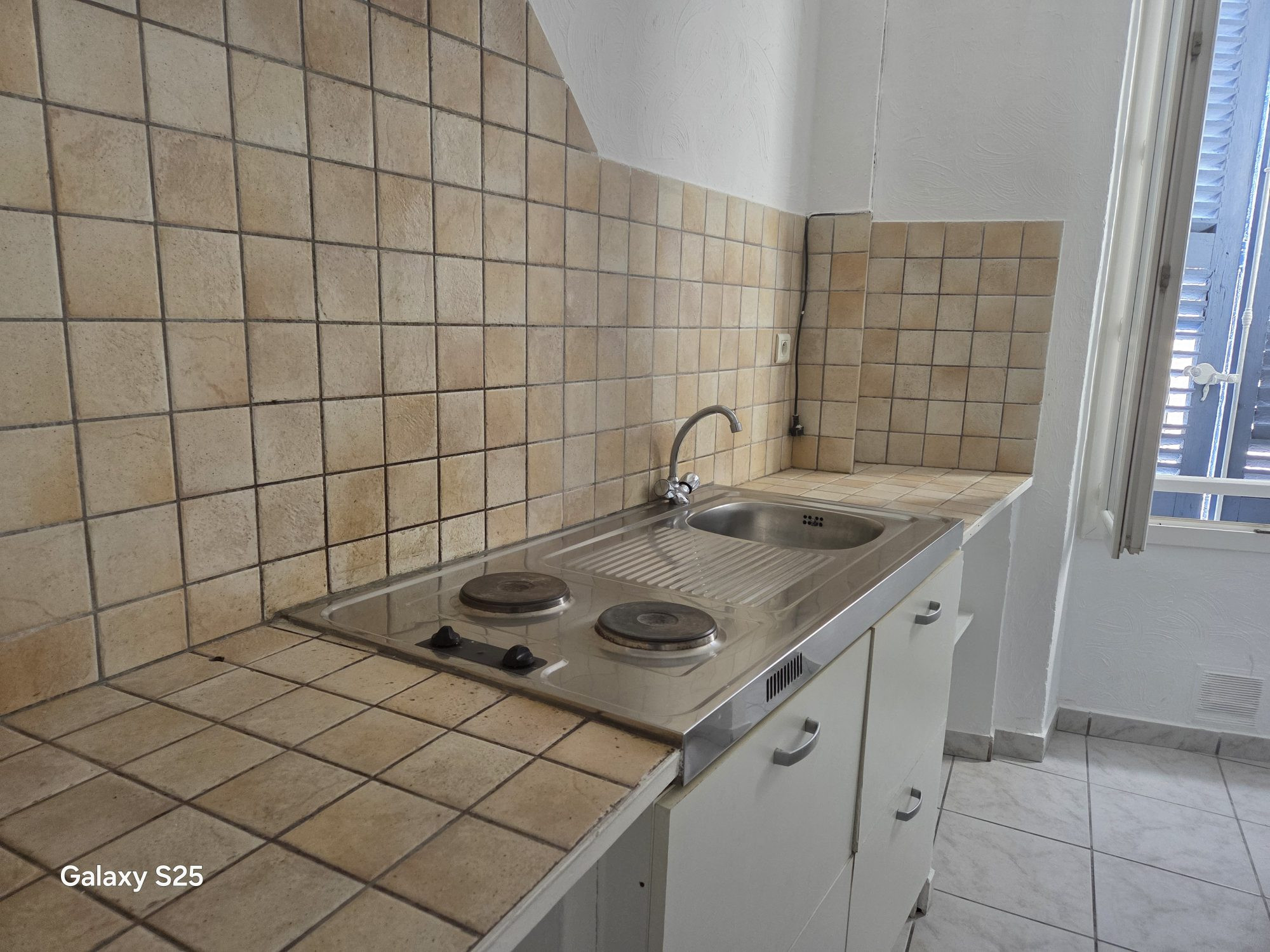 Appartement à louer à Solliès-Pont, 30 m²