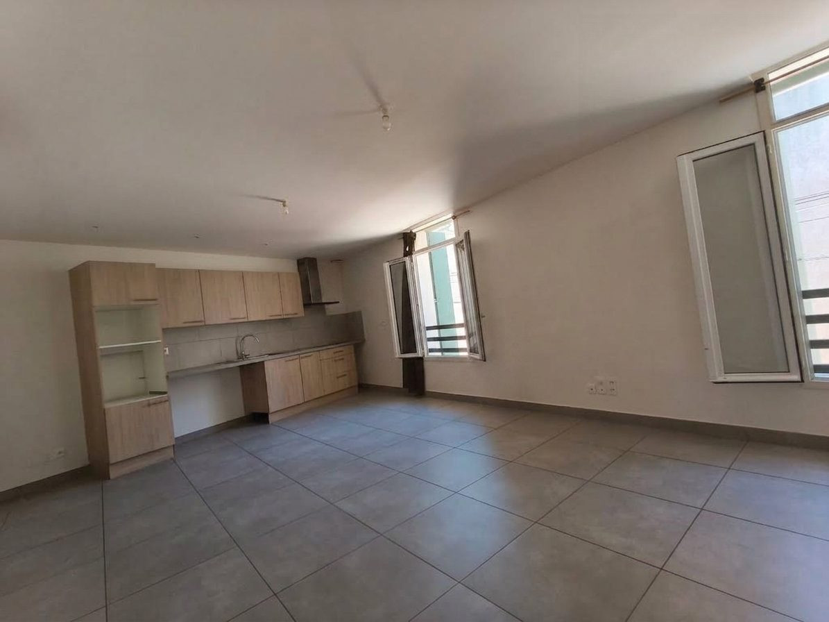 T2 en duplex de 51 m² avec cave — Murviel-lès-Béziers