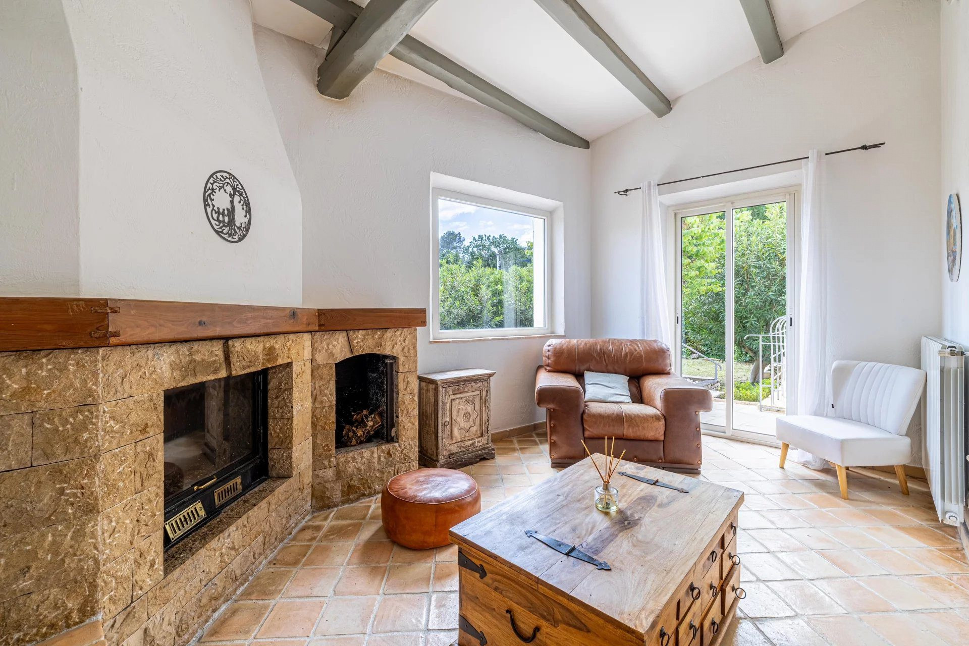 Maison à louer à Mougins, 256 m²