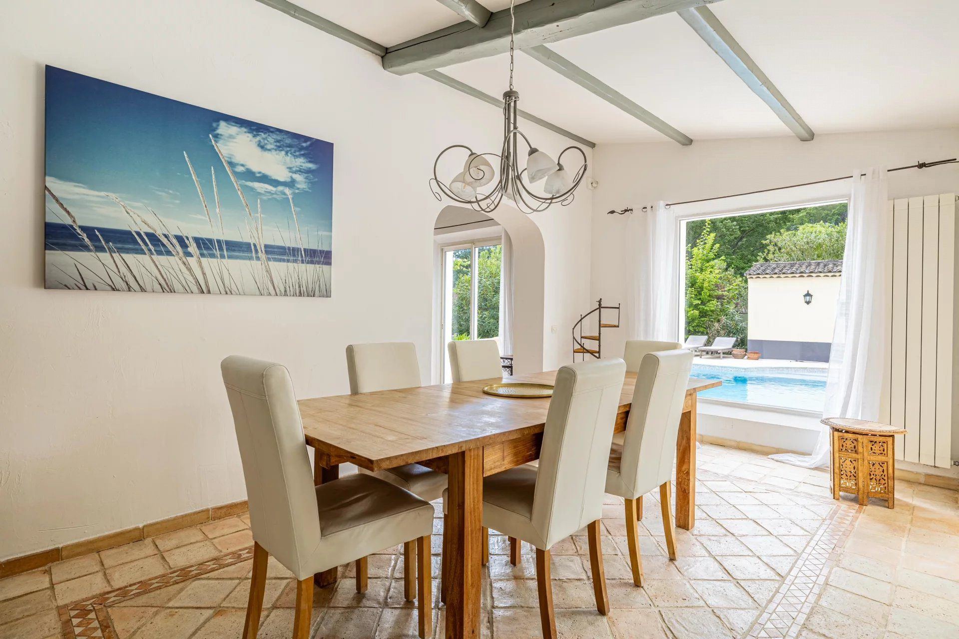 Maison à louer à Mougins, 256 m²