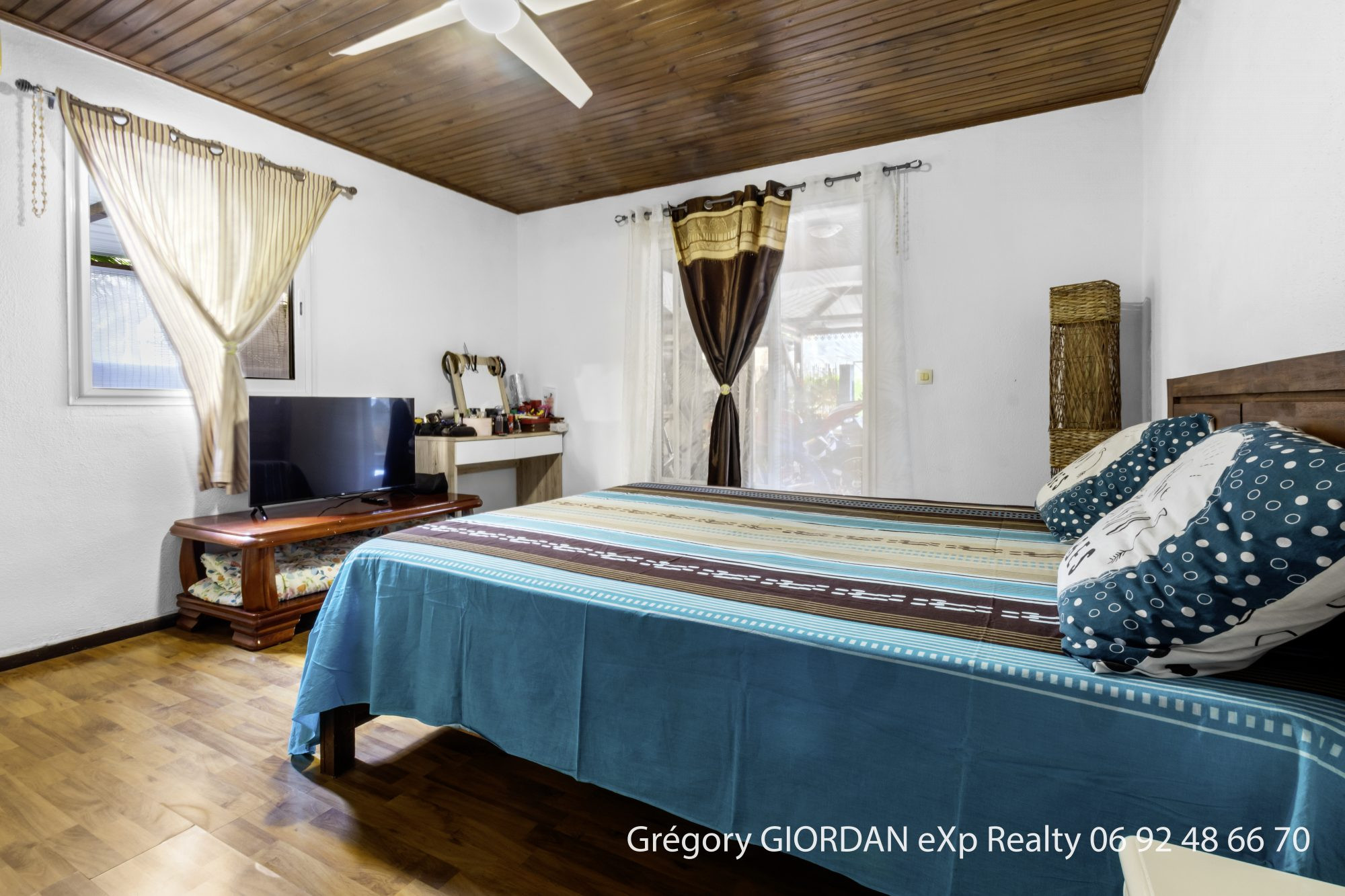 Ancienne à louer à Saint-Pierre, 96 m²