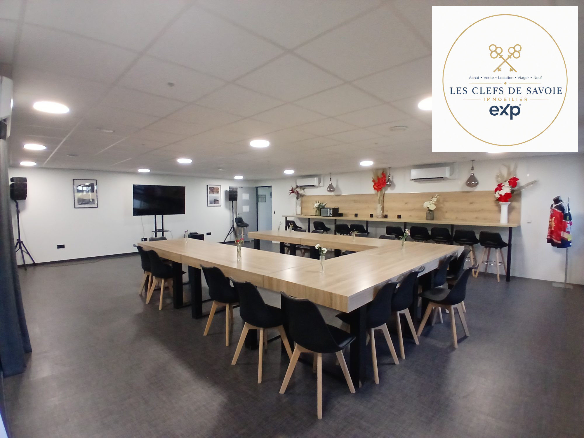 Commercial Real Estate for rent in Avenue de Savoie, Le Cheylas
