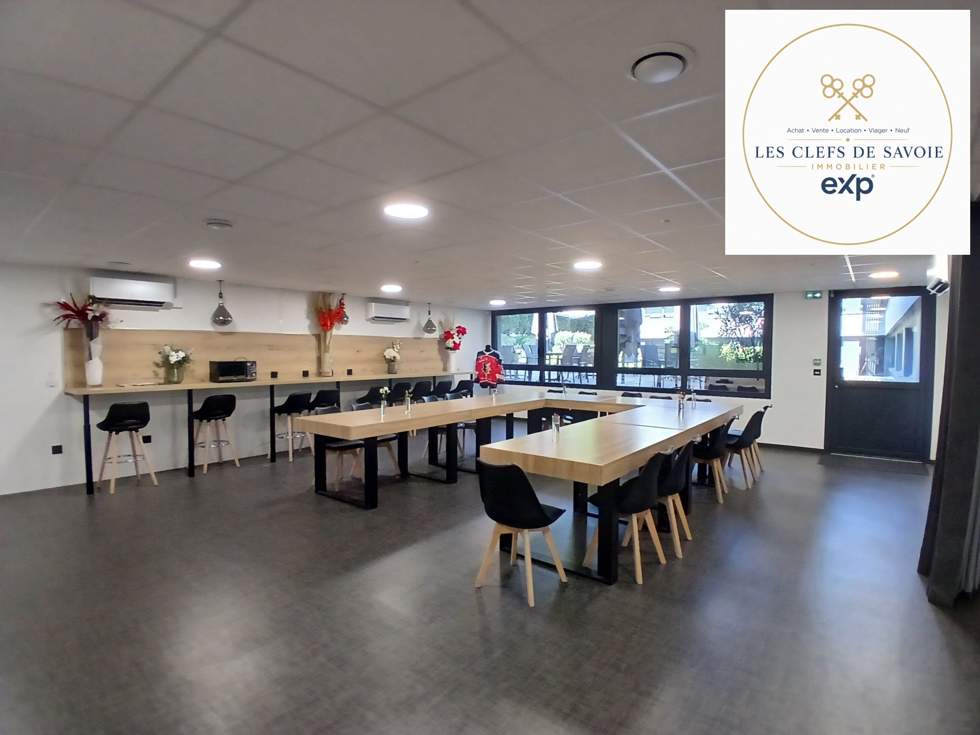 Commercial Real Estate for rent in Avenue de Savoie, Le Cheylas