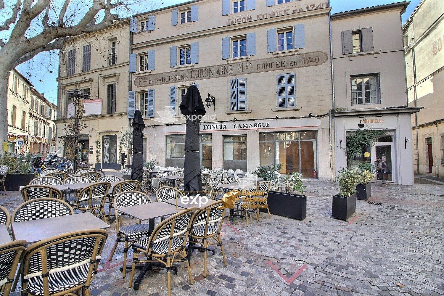 Local Commercial 196 m²