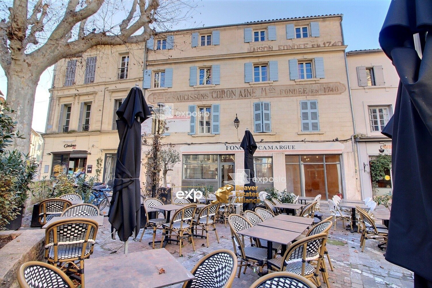 Commercial Space 196 m² 2