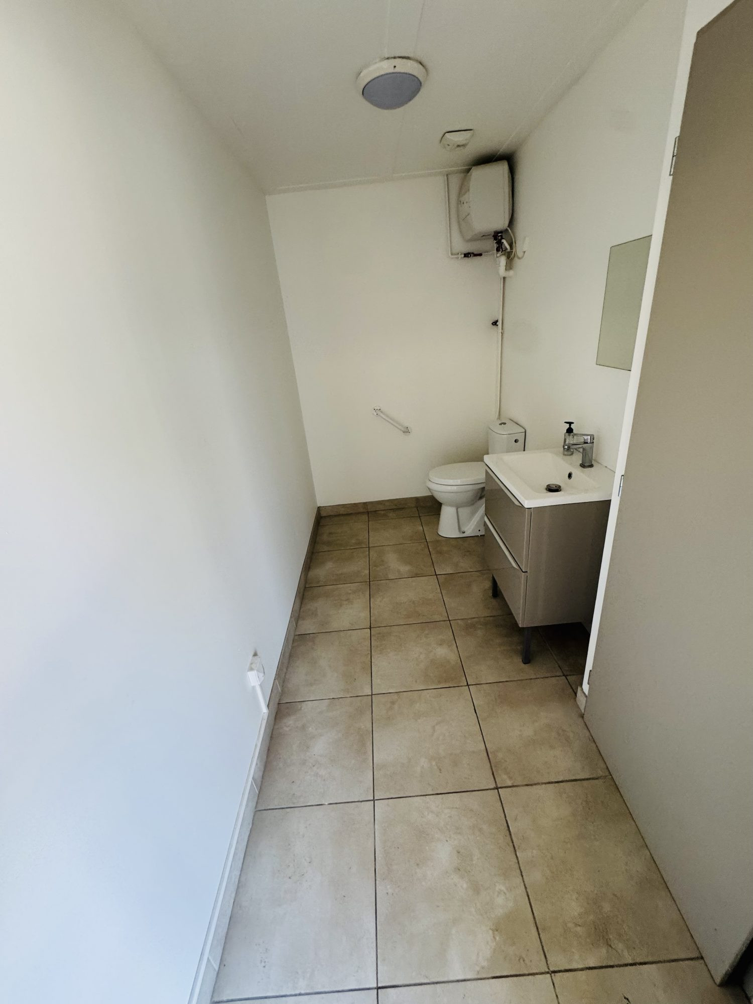 Immobilier pro à louer à Dax