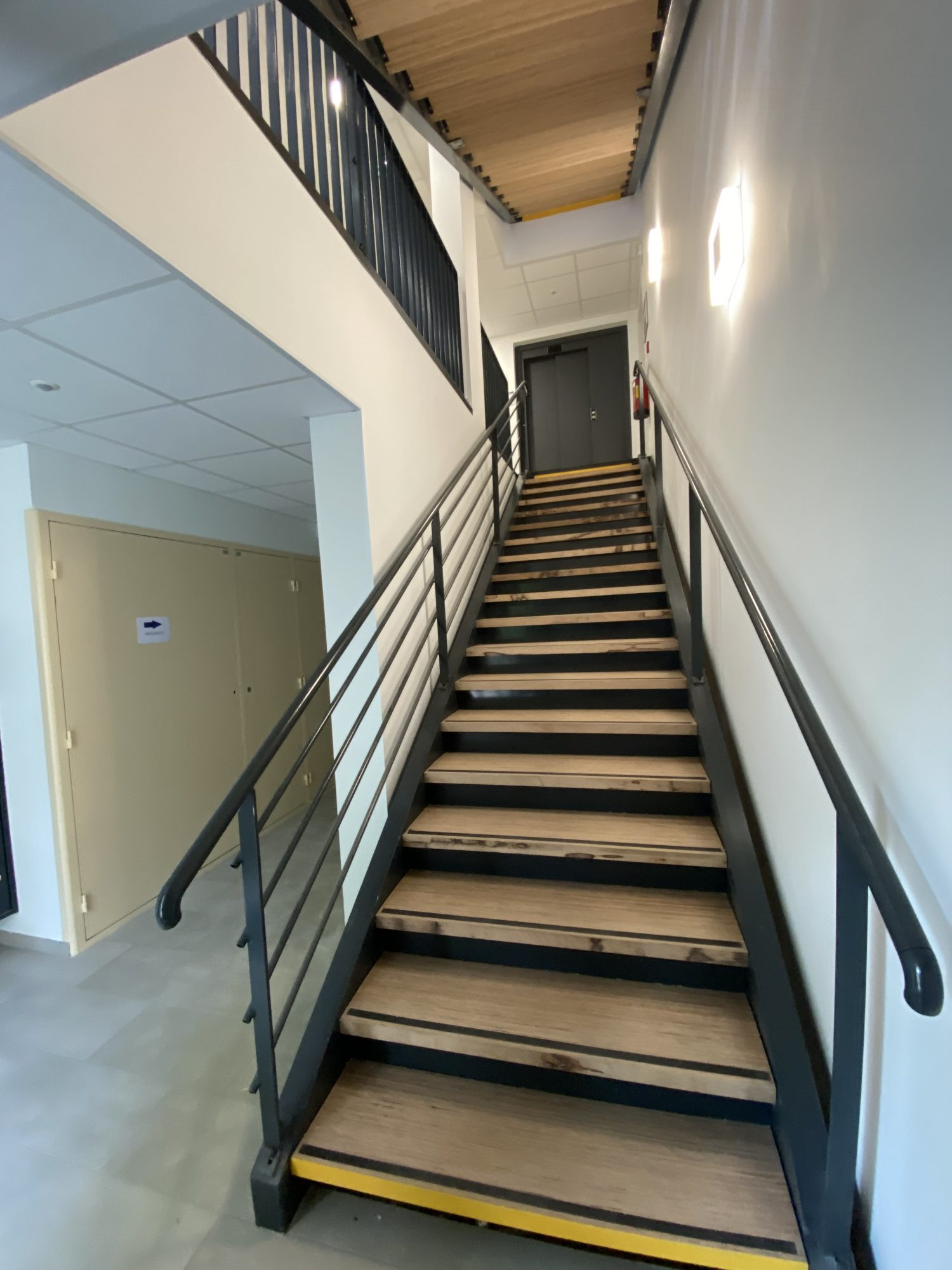 Immobilier pro for rent in Dax