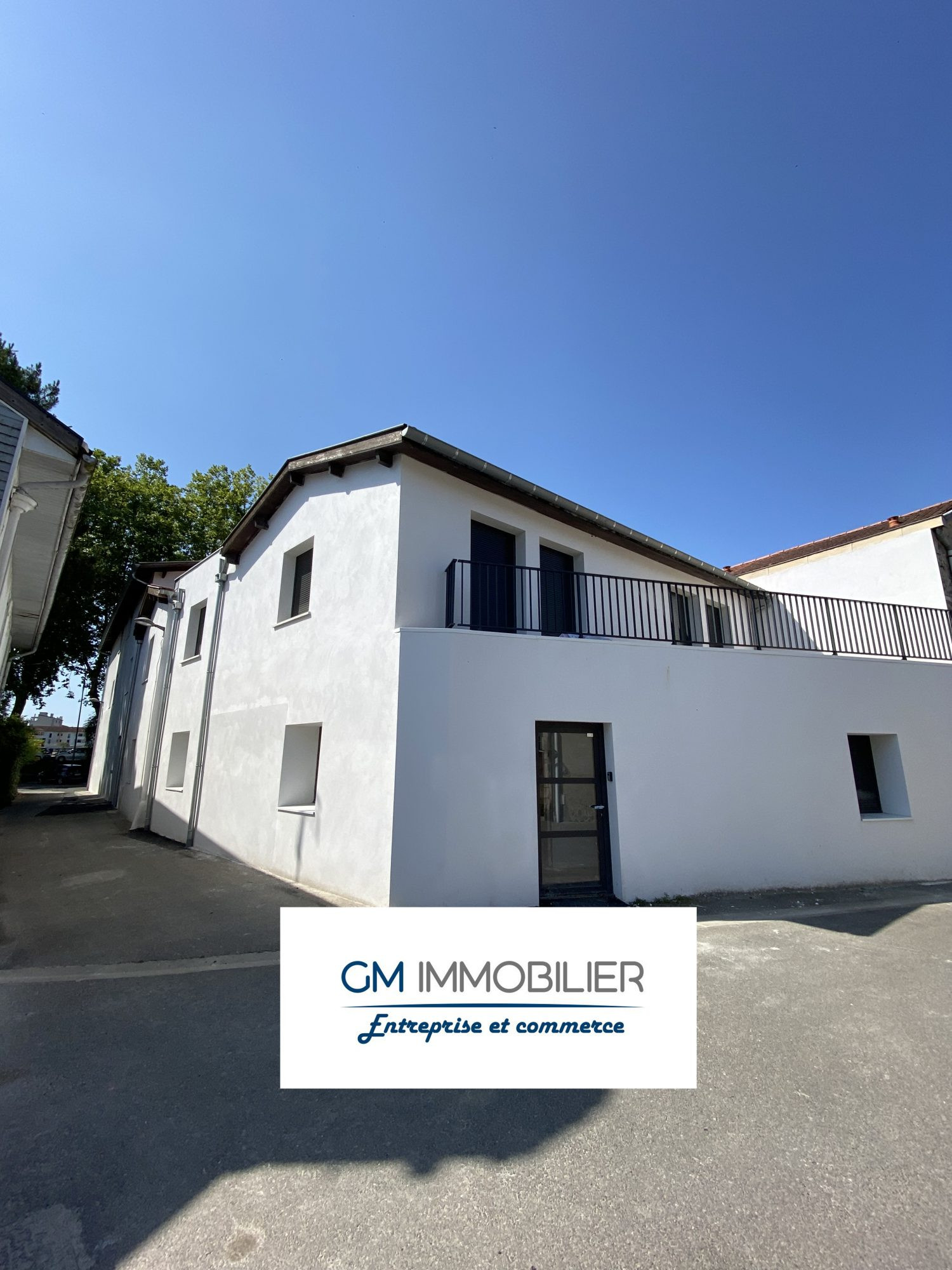 Immobilier pro for rent in Dax