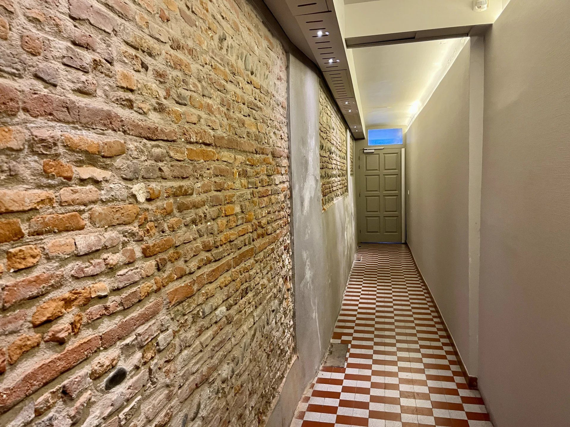 Office Space 128 m² City Center 5