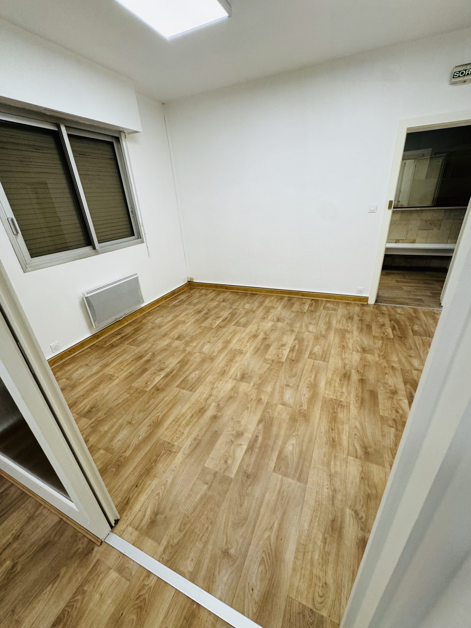 Commercial Real Estate for rent in Dax