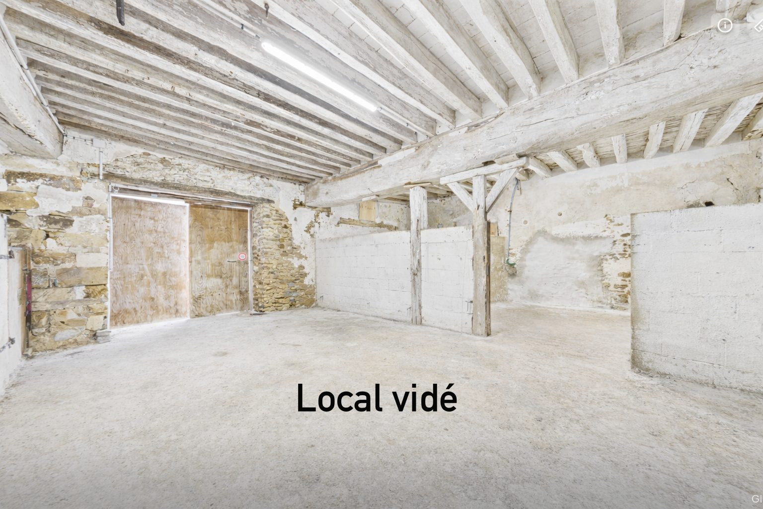 LOCAL DE STOCKAGE– 79 m² – SITE PRIVÉ –FONTENAY TRESIGNY
