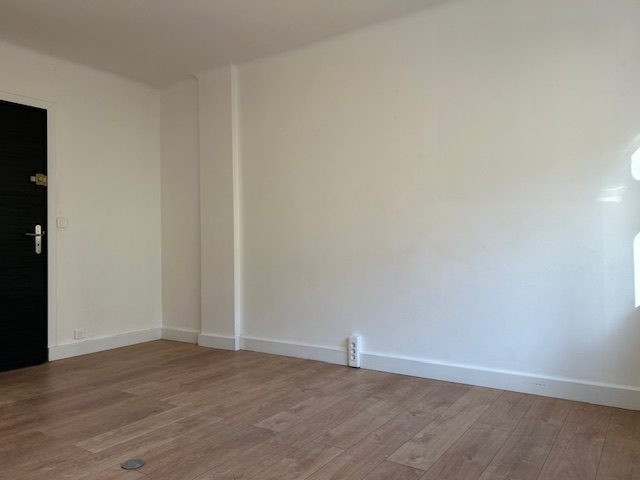 Immobilier pro à louer à Annecy
