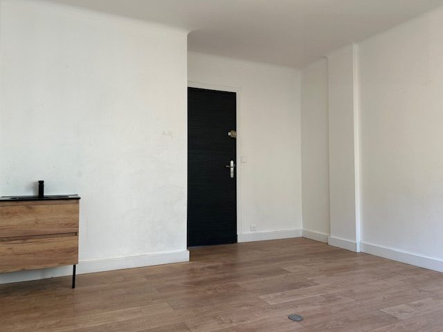 À LOUER – Bureau 16 m² avec point d’eau – Annecy Centre (74000)