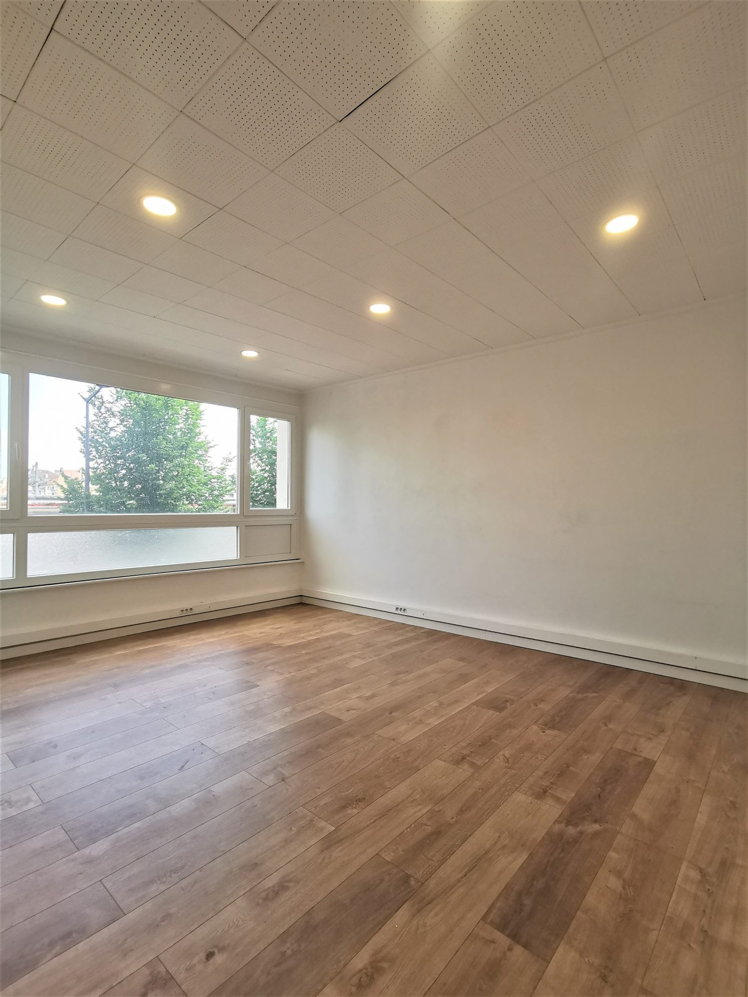 À LOUER – Bureau 18 m² – Annecy Centre (74000)