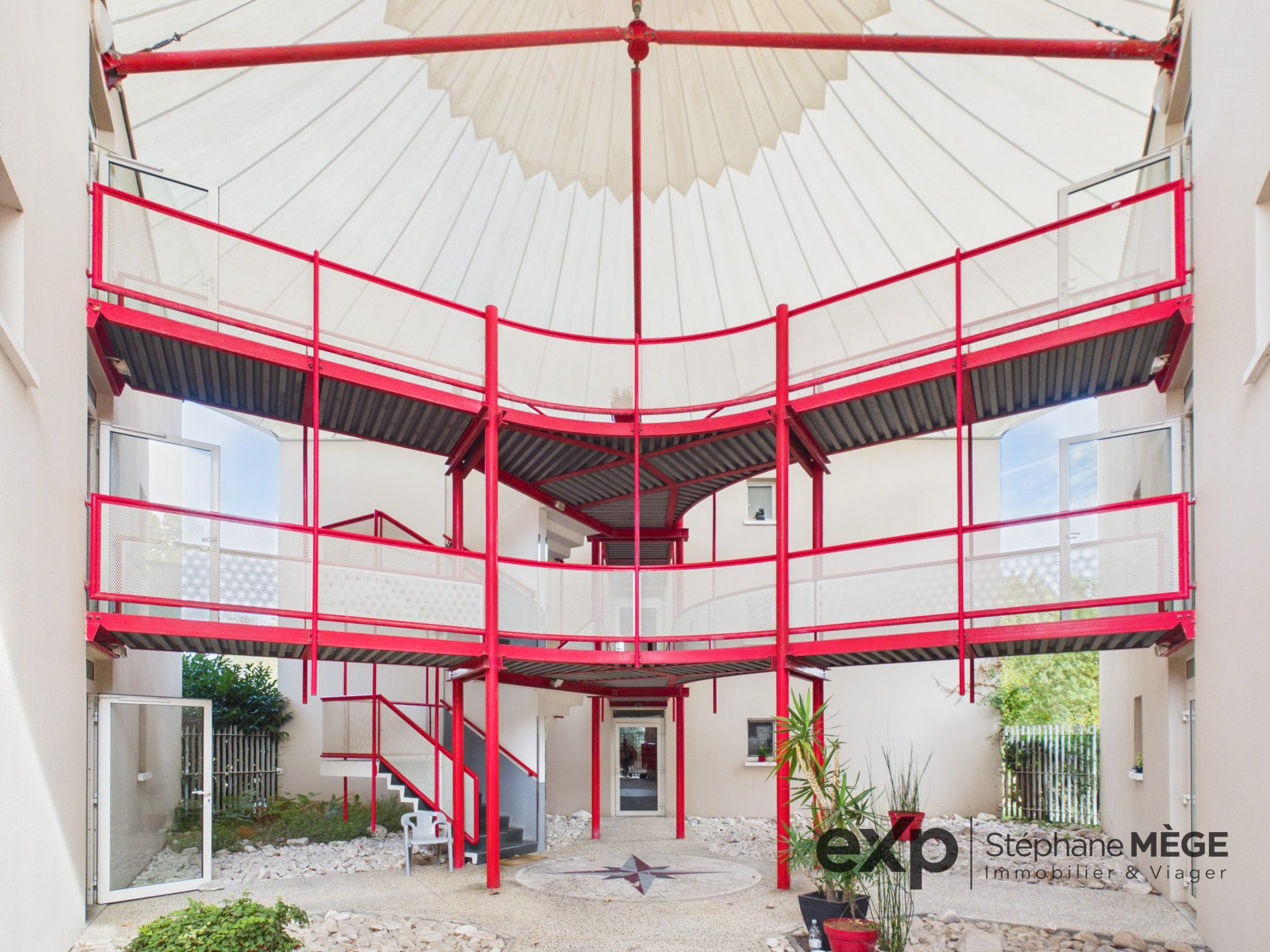 Apartment for sale in Cenon, 65 m²