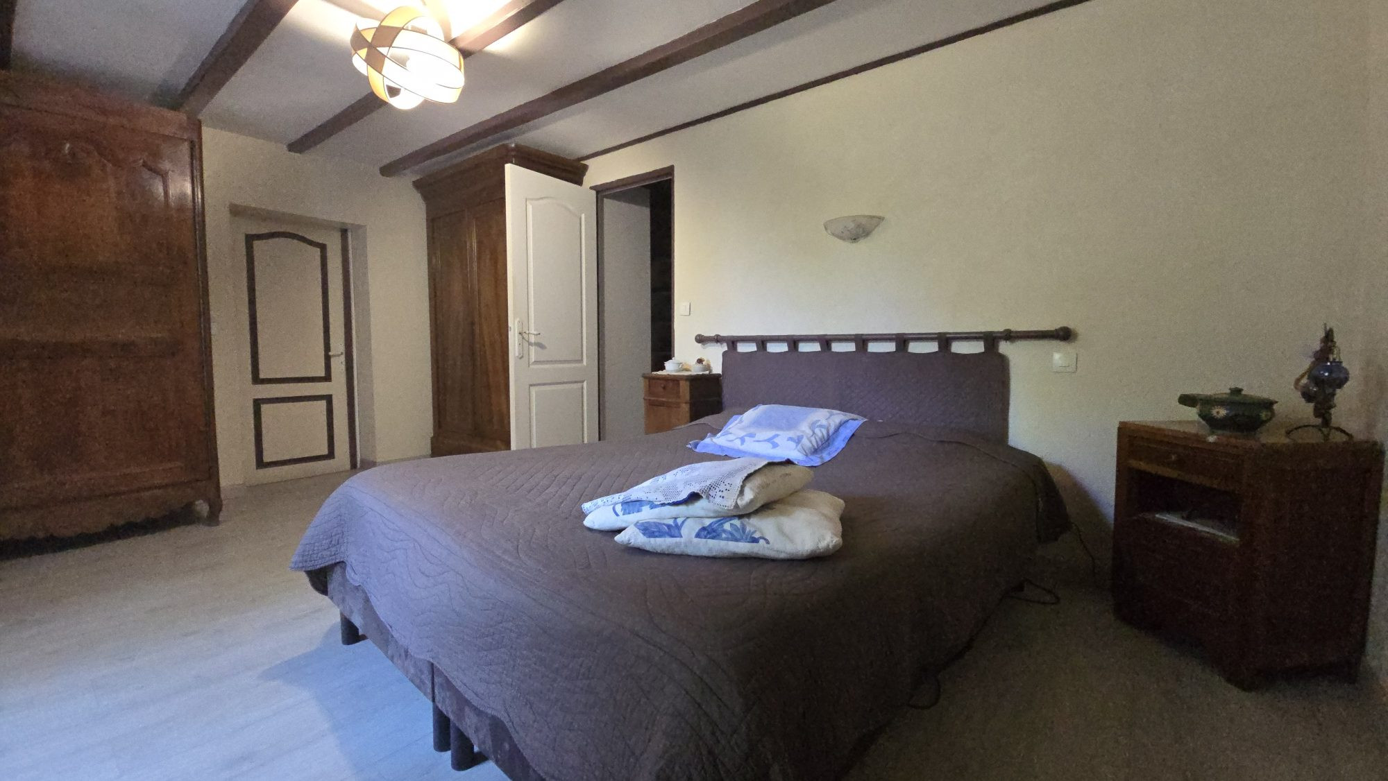 Maison à vendre à Saint-Cyr-du-Doret, 198 m²