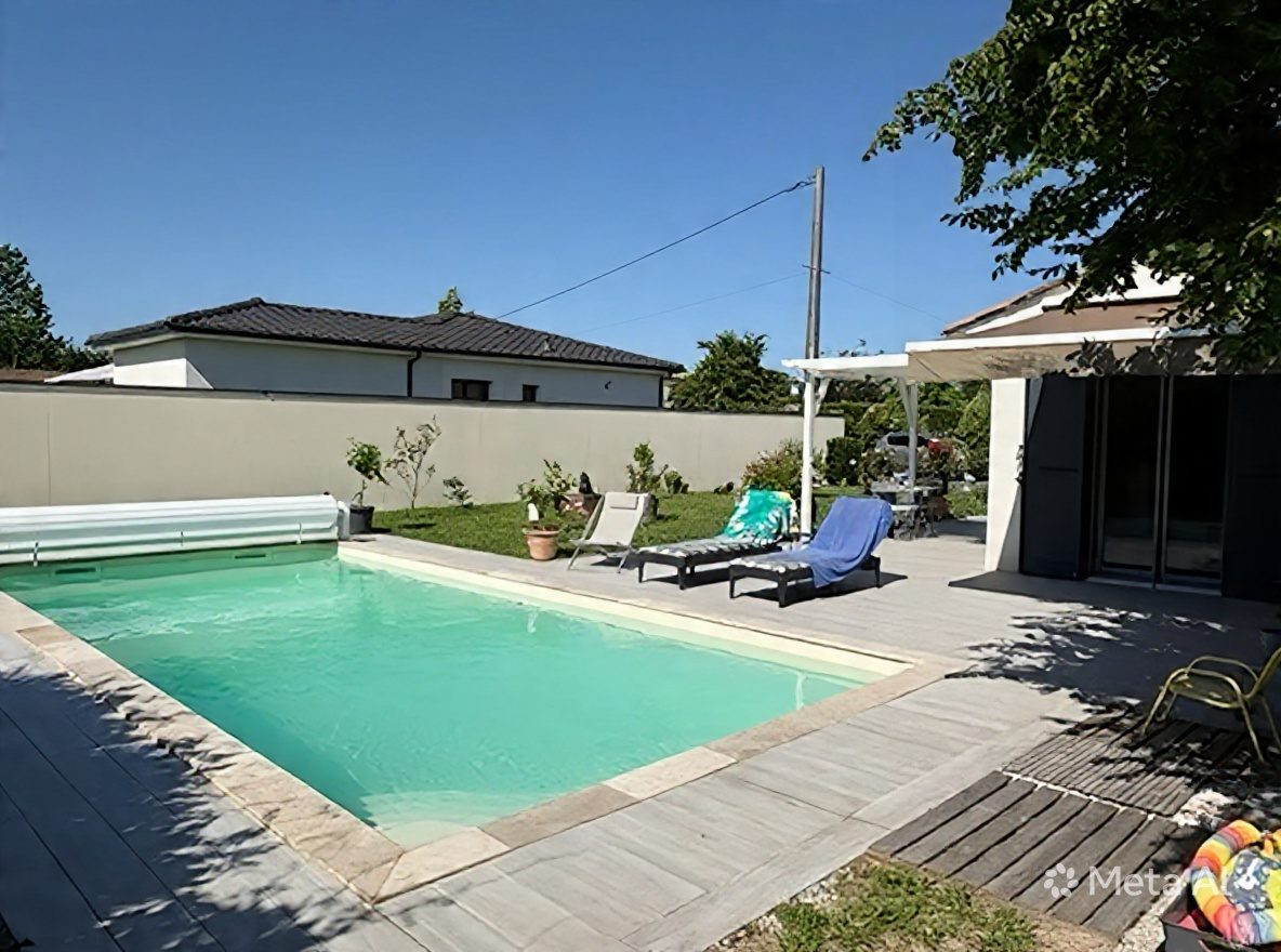 Une oasis de sérénité avec piscine entre Bordeaux et Saint-Émilion
